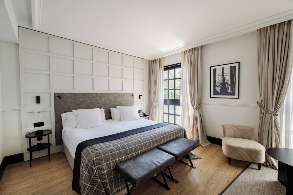 Executive, Twin Beds, Villa Soro 4/10
