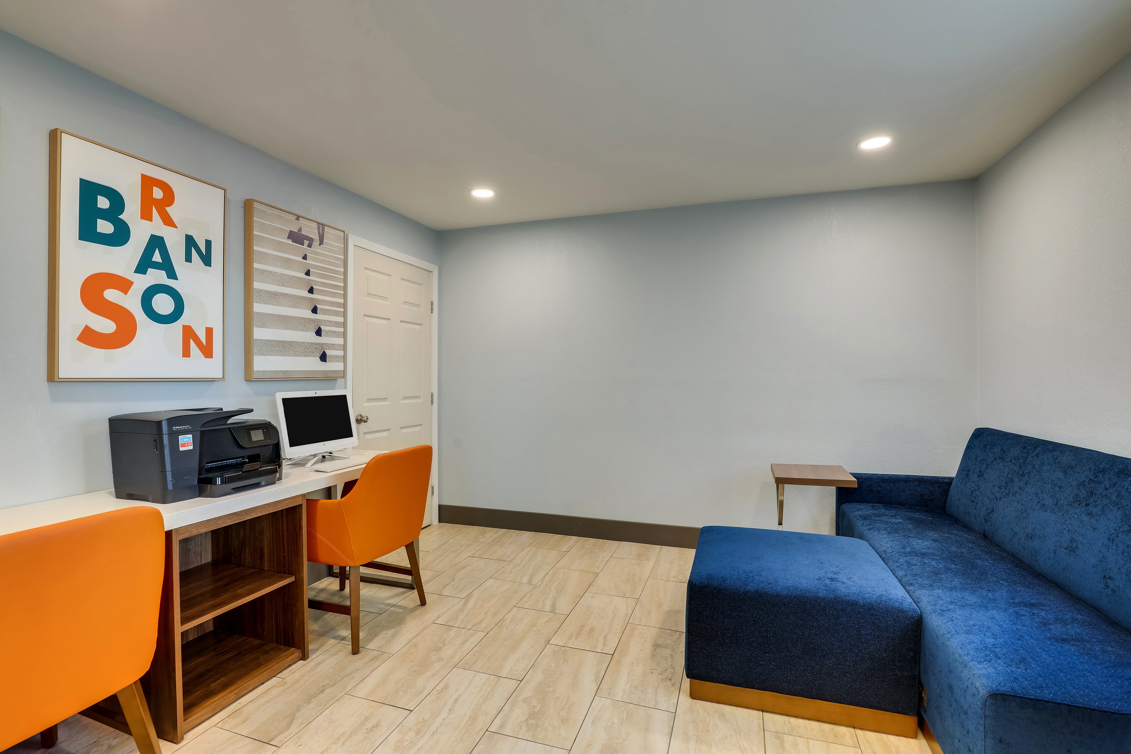 Holiday Inn Express Hotel Suites Branson 76 Cent 49/73