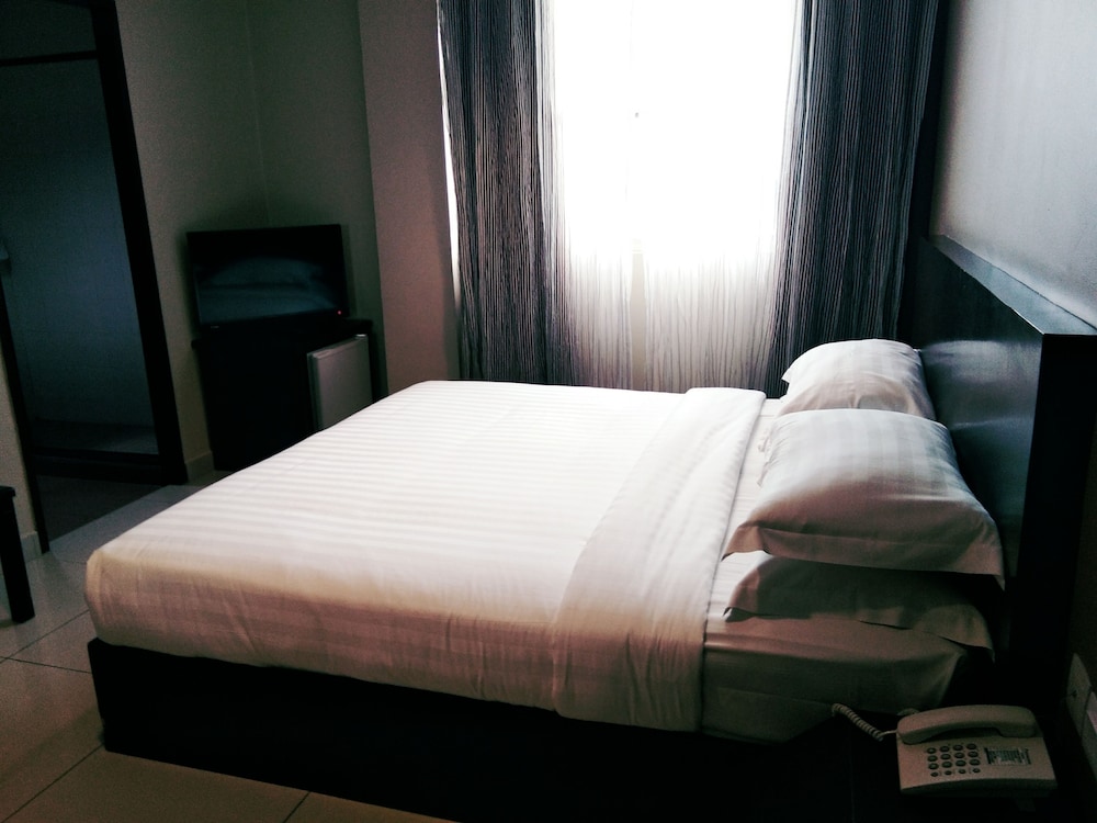 Kinabalu Daya Hotel 41/72