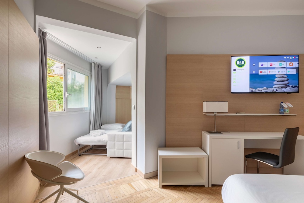 Superior, Triple, Queen Bed, Sofa, B&B Hotel Park Hotel Suisse Santa Margherita Ligure 6/8