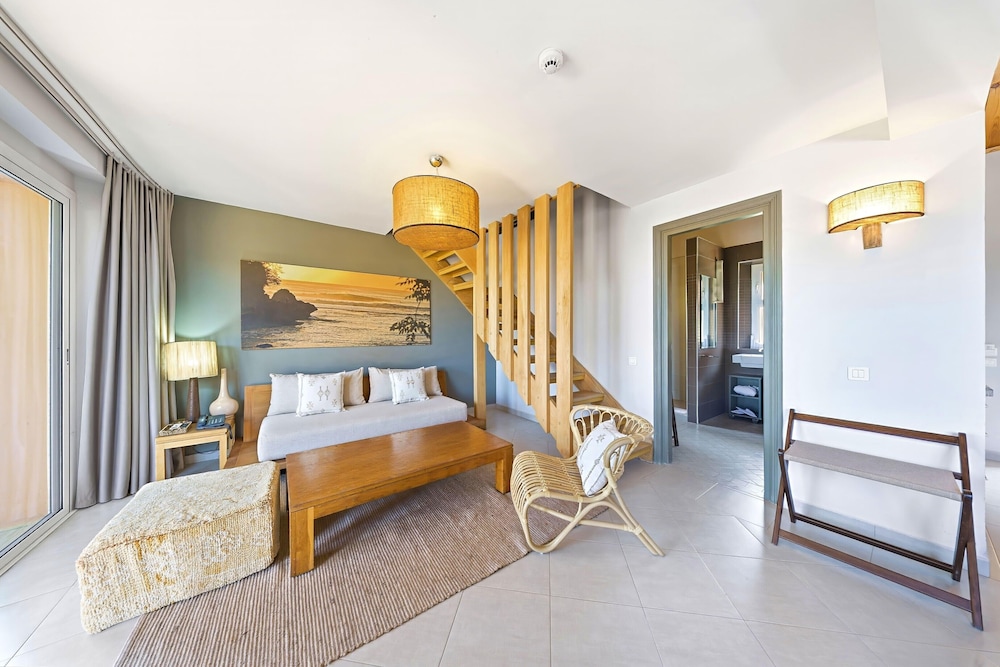 Paradis Plage Surf Yoga Spa Resort 31/83