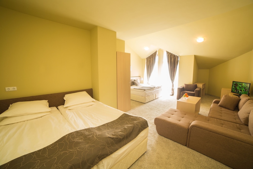 Seven Seasons Hotel and Spa 15/67