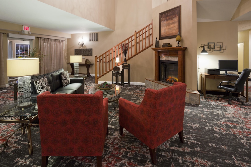GrandStay Residential Suites - Eau Claire 27/49