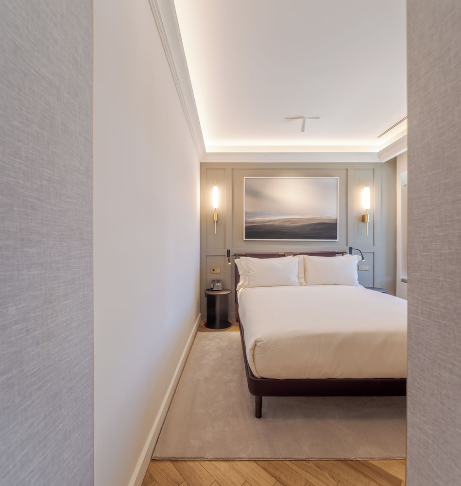 Palace, Queen Bed, Terrace