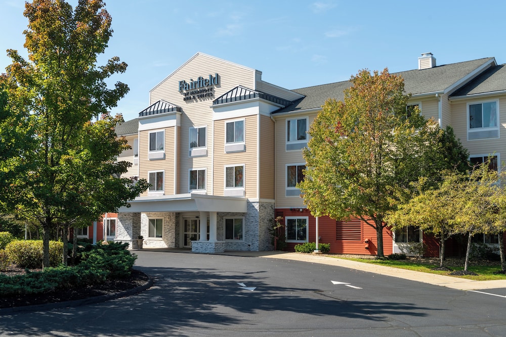 Fairfield Inn Suites Hooksett in HOOKSETT - NH
