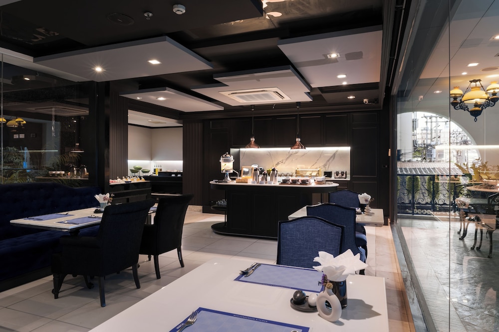 Skye Hotel Bangkok 47/58