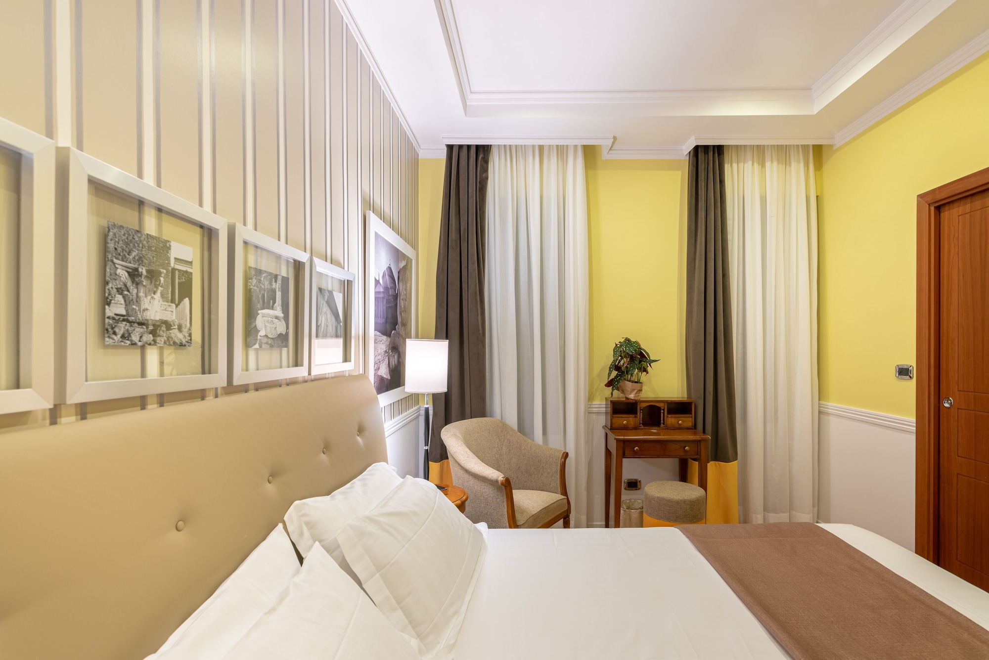 CLASSIC, DOUBLE OR TWIN BED