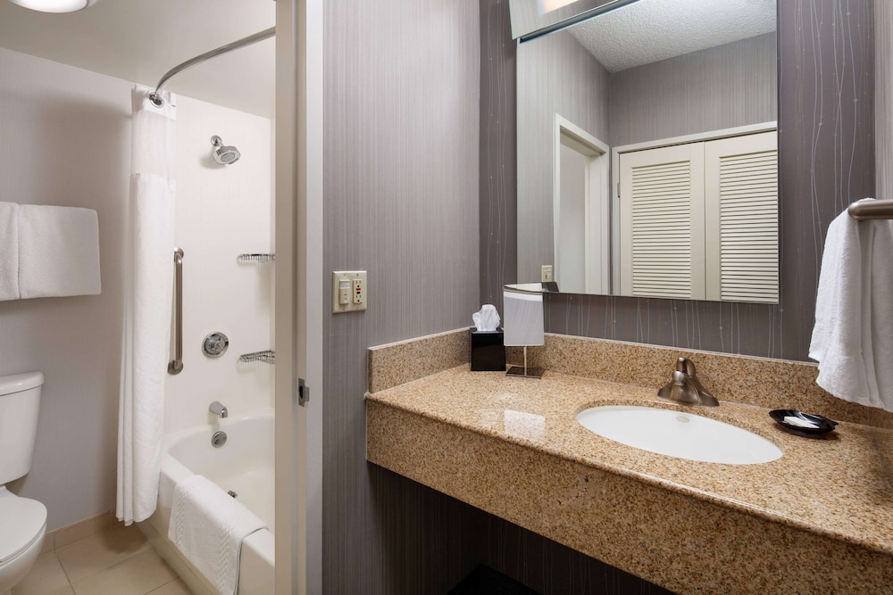 Sonesta Select Laguna Hills Irvine Spectrum 9/40