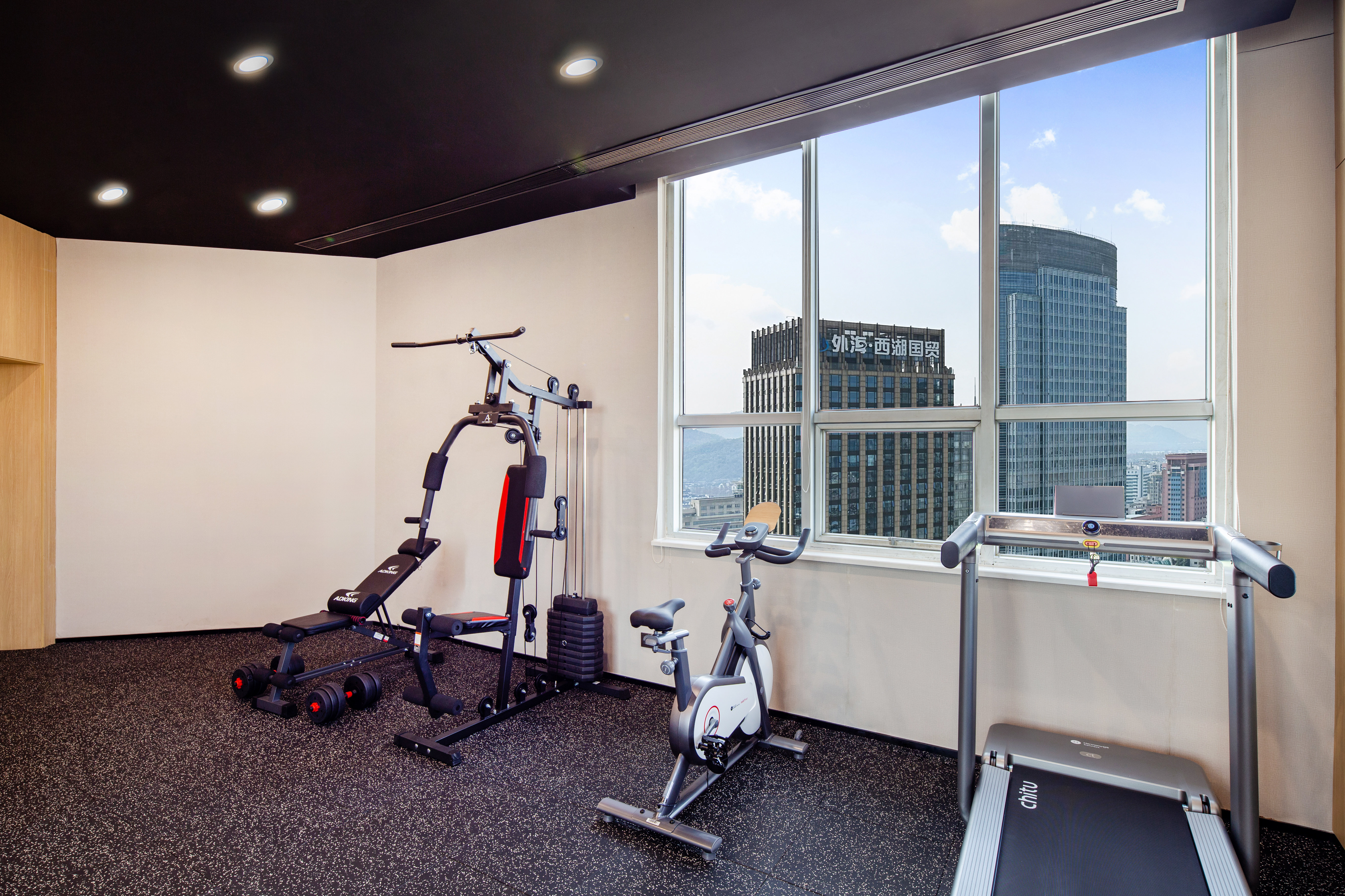 Holiday Inn Express Hangzhou Westlake East 38/60