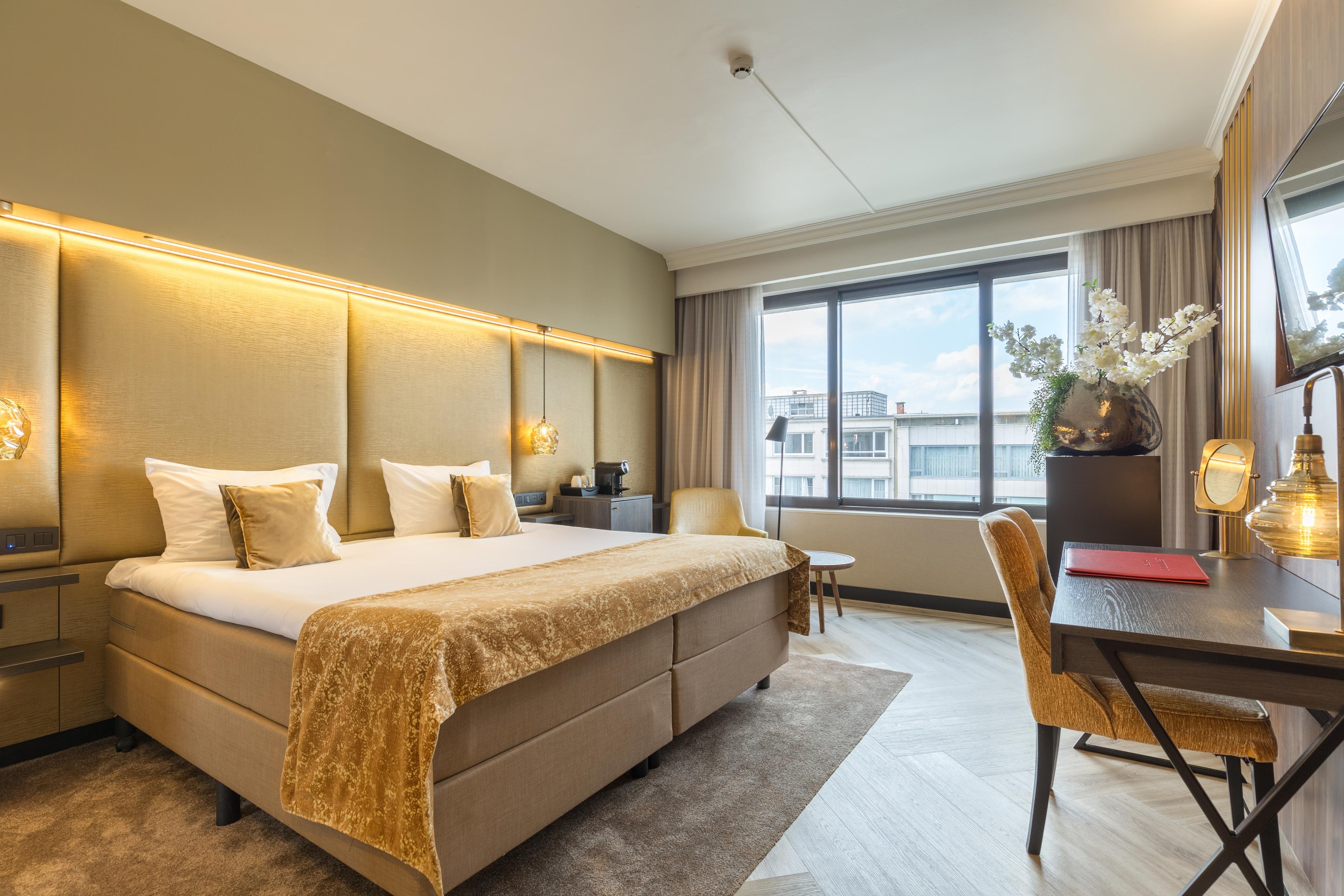 COMFORT, DOUBLE OR TWIN BED