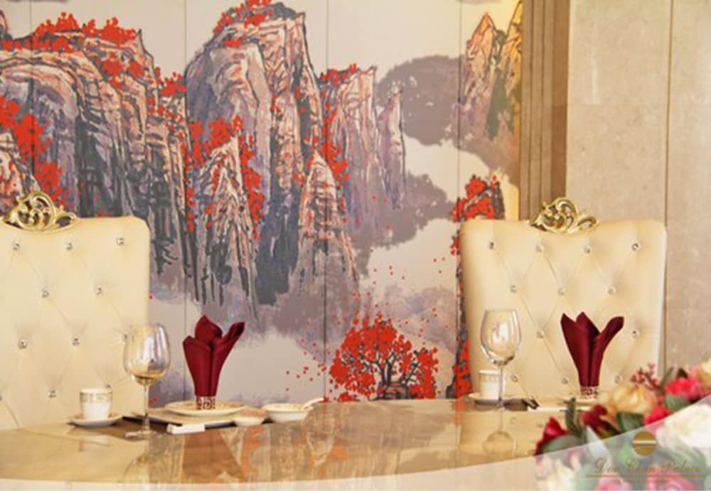 Don Chan Palace Hotel Convention 12/50