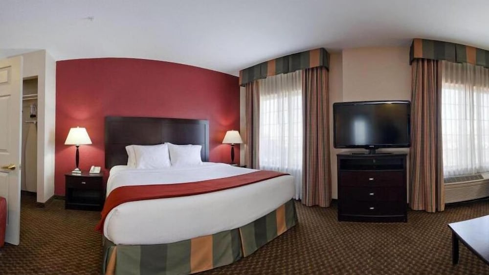 Holiday Inn Express Hotel And Suites Pleasant Prairie Kenosha 13/41