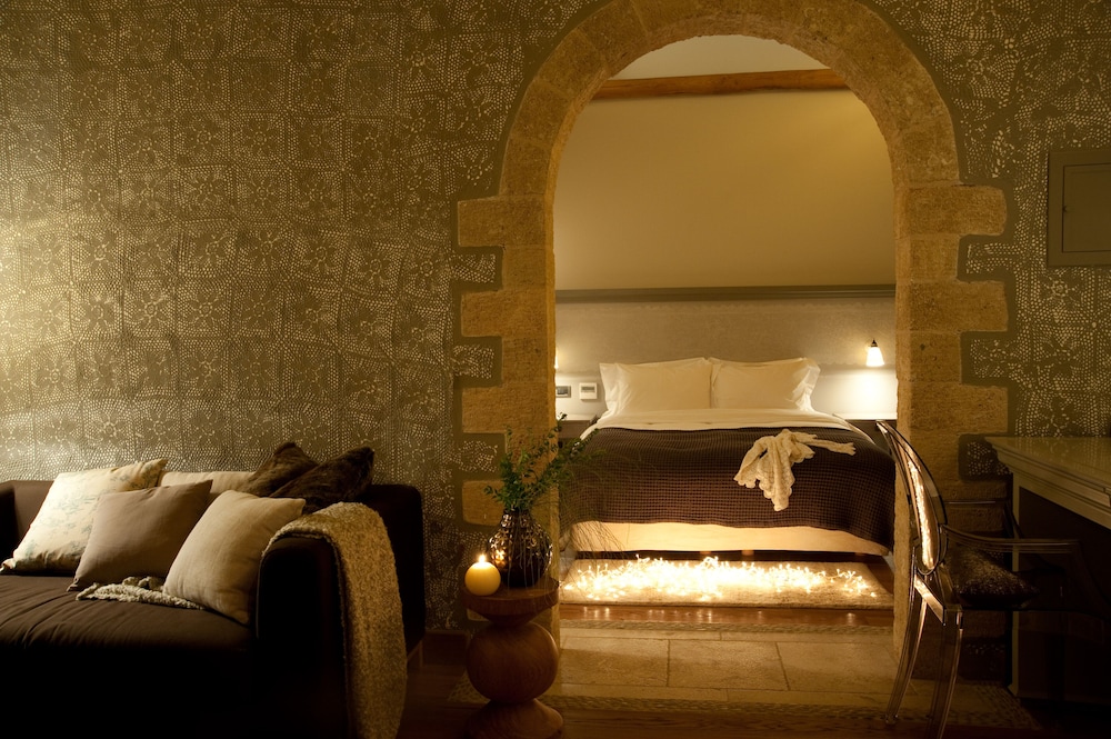 Kinsterna Hotel 13/47
