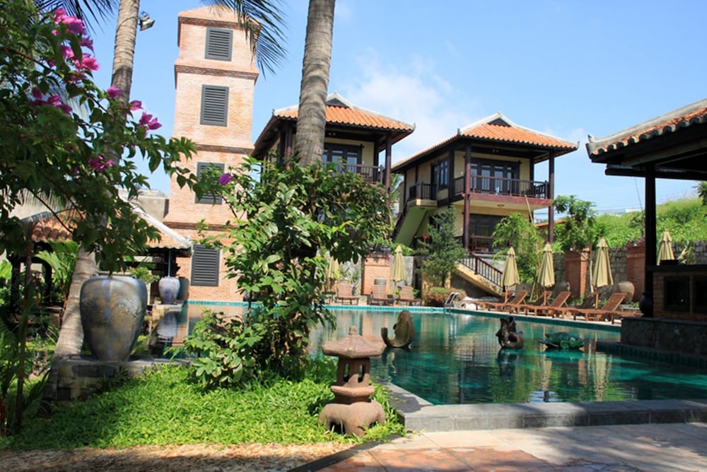Lotus Village Resort 29/38