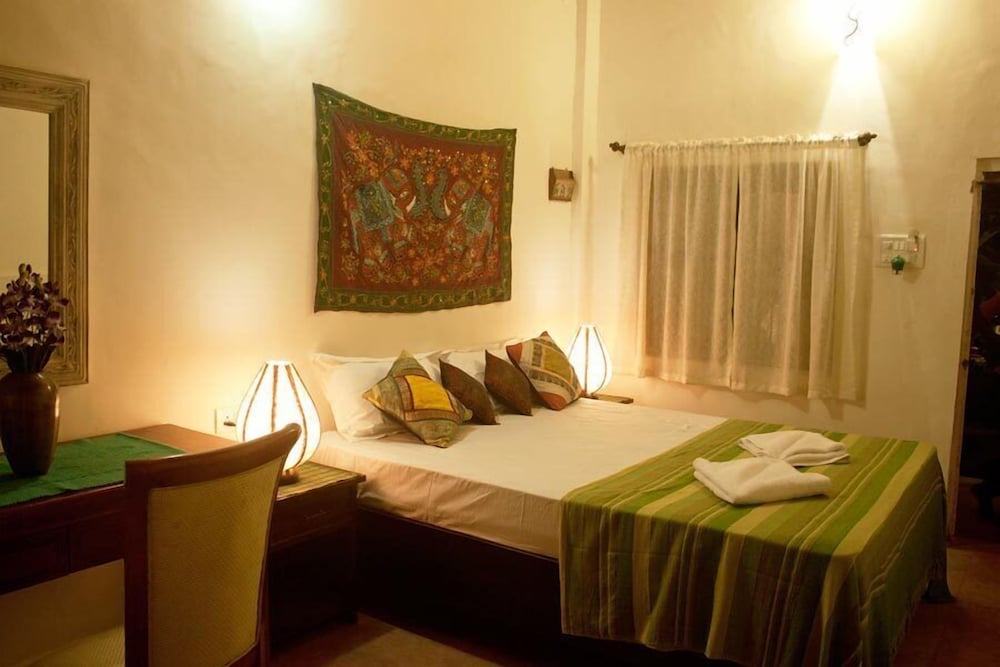 Little India Beach Cottages 13/47