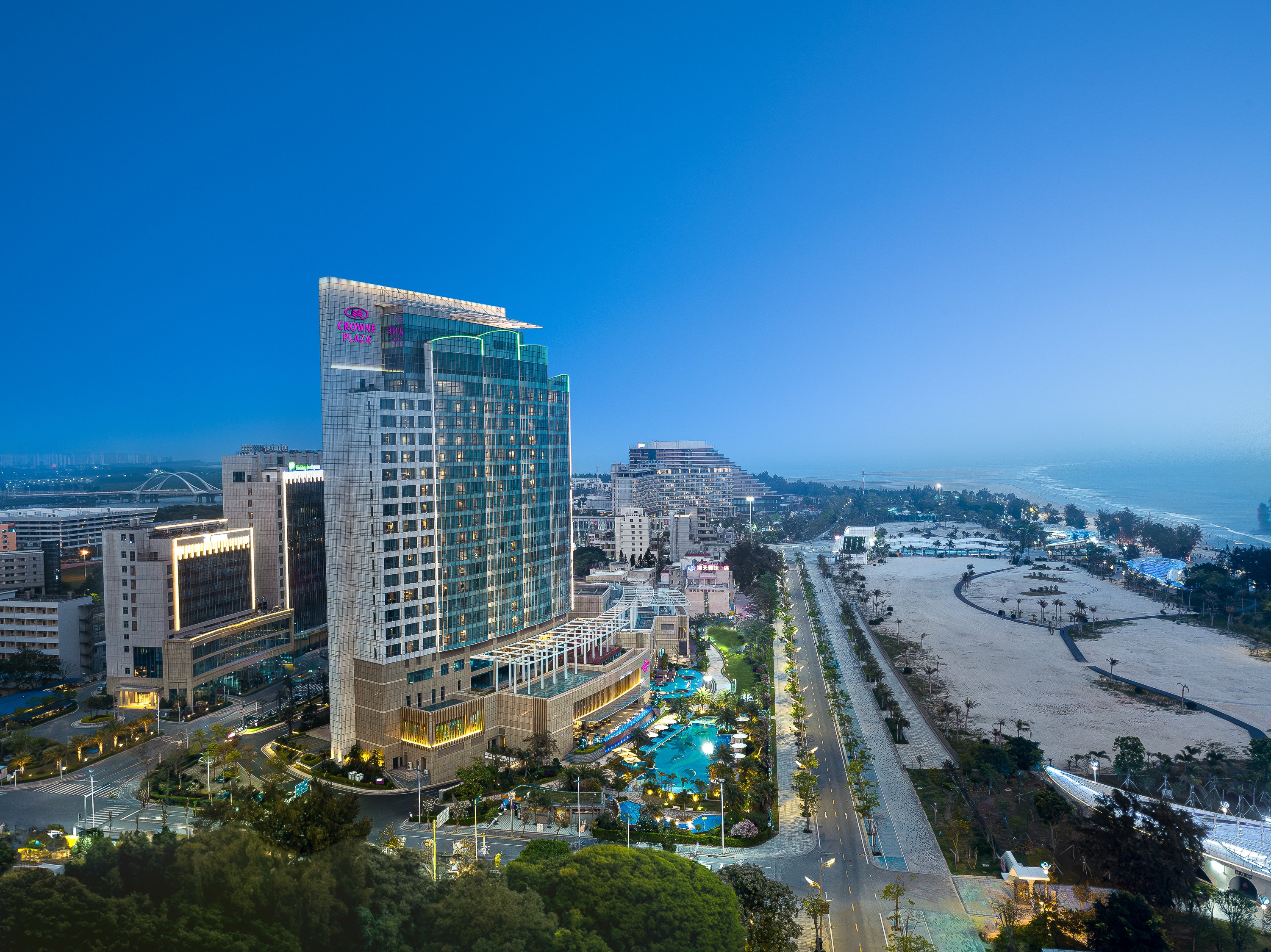 Crowne Plaza Beihai Silver Beach 2/50