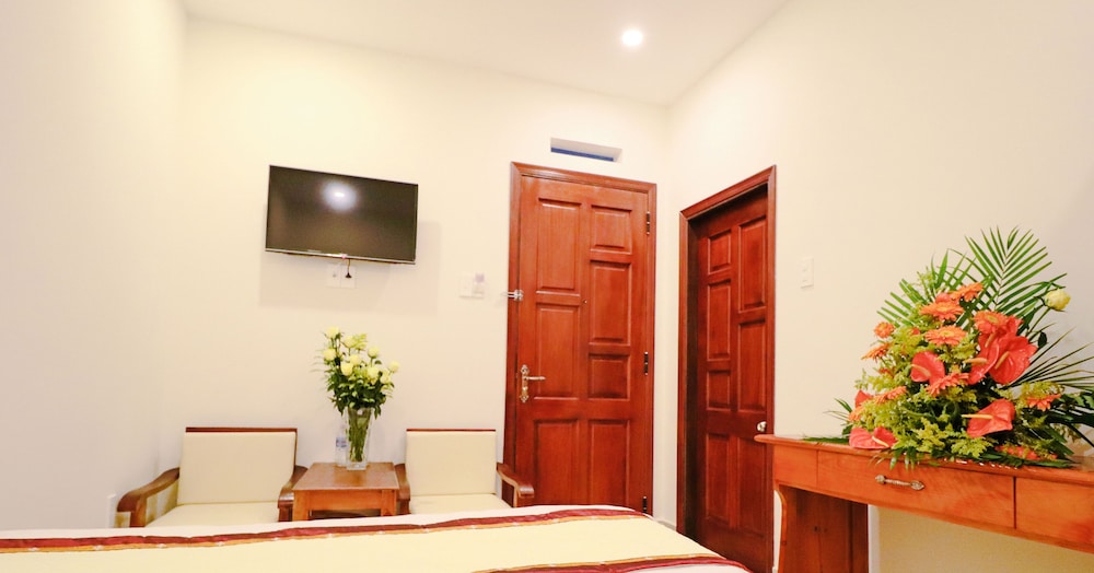 Mai Hoang Hotel 51/70