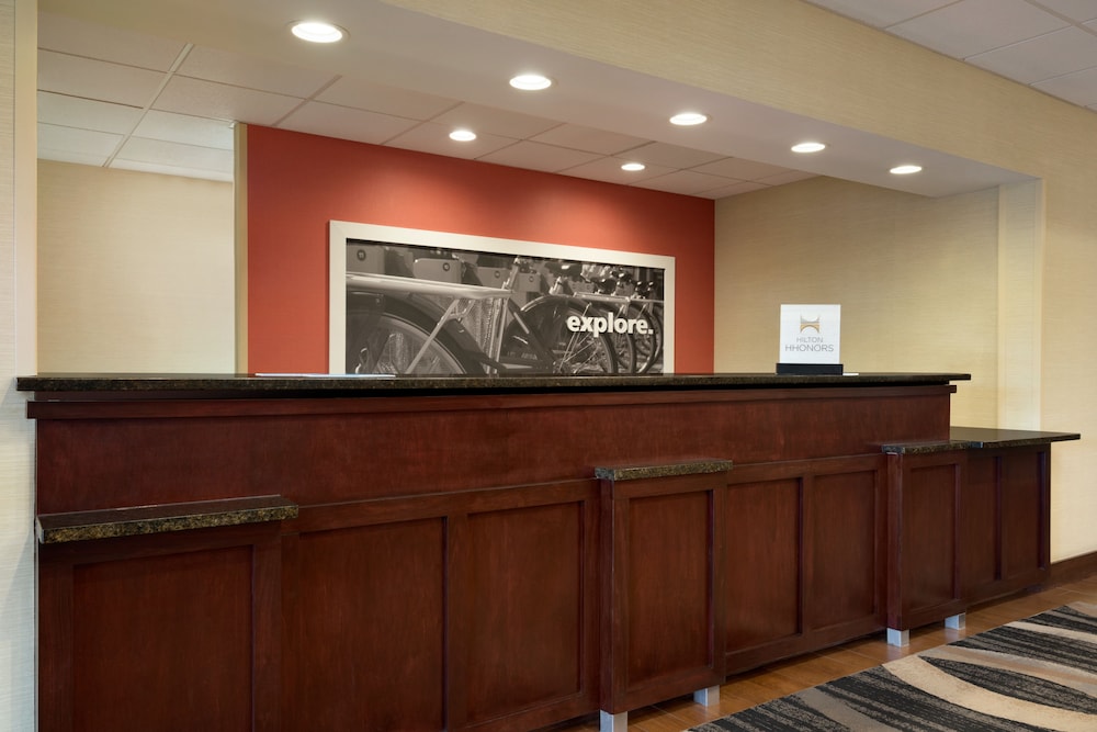 Hampton Inn Knoxville East 9/55