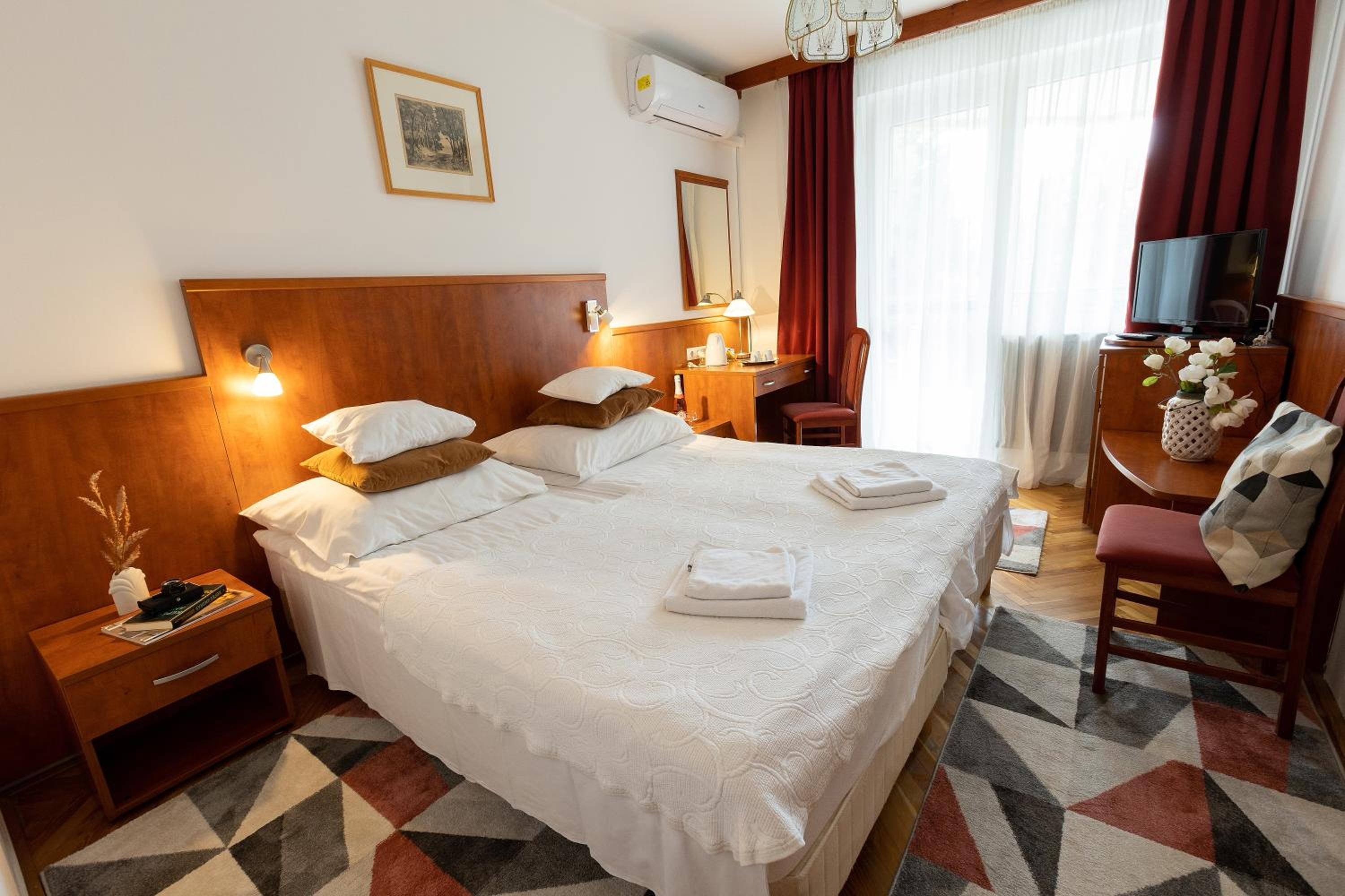 غرفة قياسية بسرير مزدوج، Helios Hotel Pension 10/10
