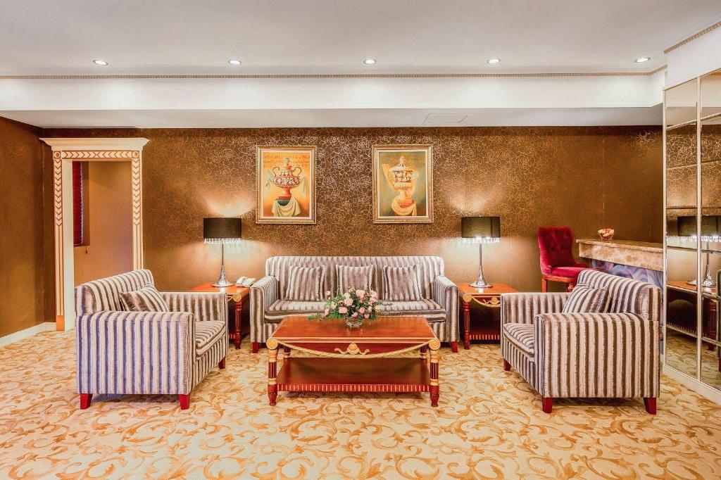 Rezen Kingtown Hotel (Chongqing Liangjiang New District) 41/58