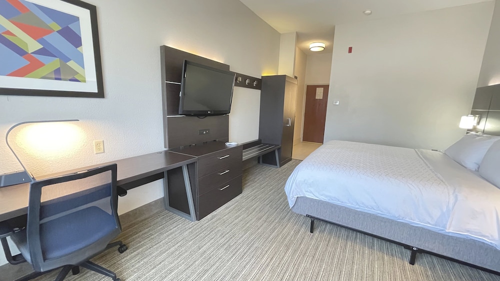 Holiday Inn Express Hotel And Suites Decatur 31/57