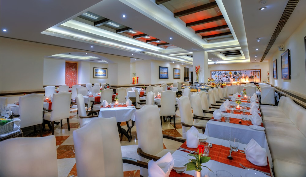 Clarks Hotel 41/50