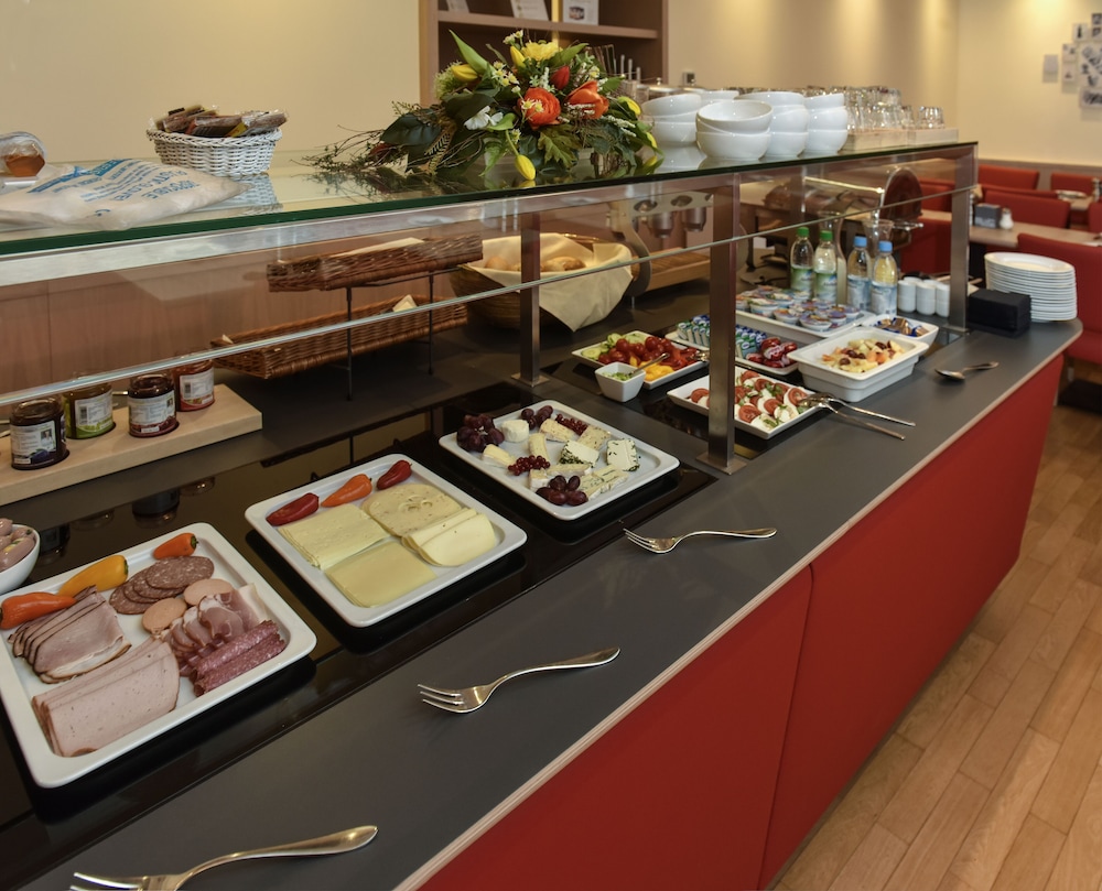 City Partner Hotel Adria 48/84