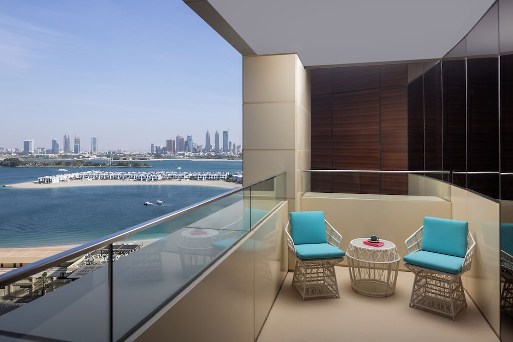 Andaz Dubai The Palm by Hyatt 24/50