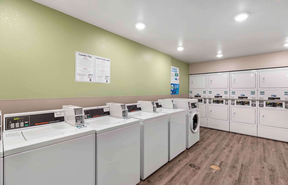 WoodSpring Suites Denver Centennial 7/43