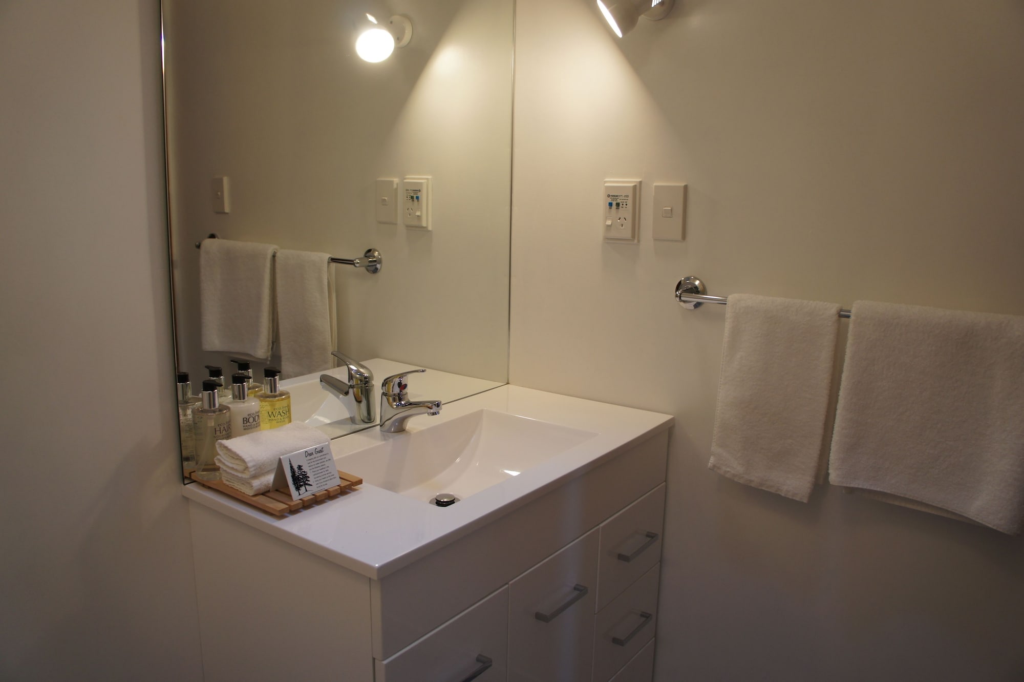 غرفة قياسية بسريرين مزدوجين بغرفة نوم واحدة، Kerikeri Court Motel 7/10