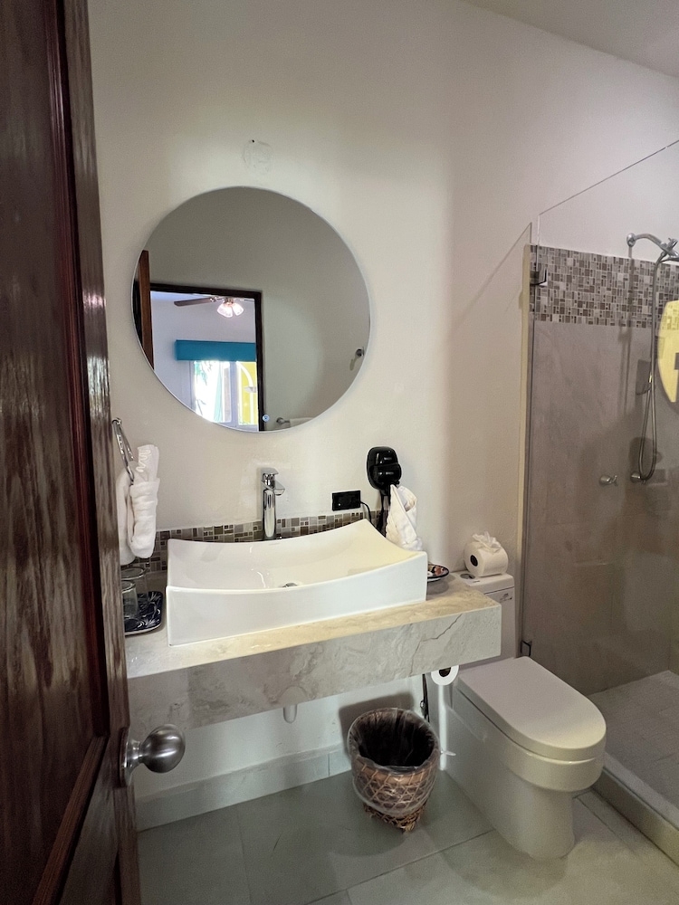El Encanto Inn Hotel Spa And Suites 42/43