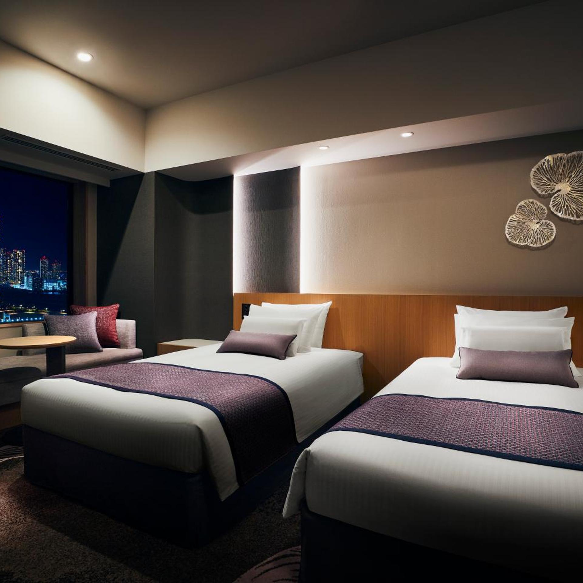 PLUS, SUPERIOR, TWIN BEDS