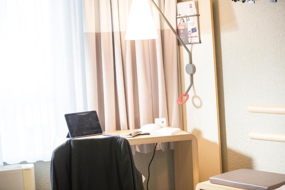 Ibis Hotel Koln Centrum 55/68