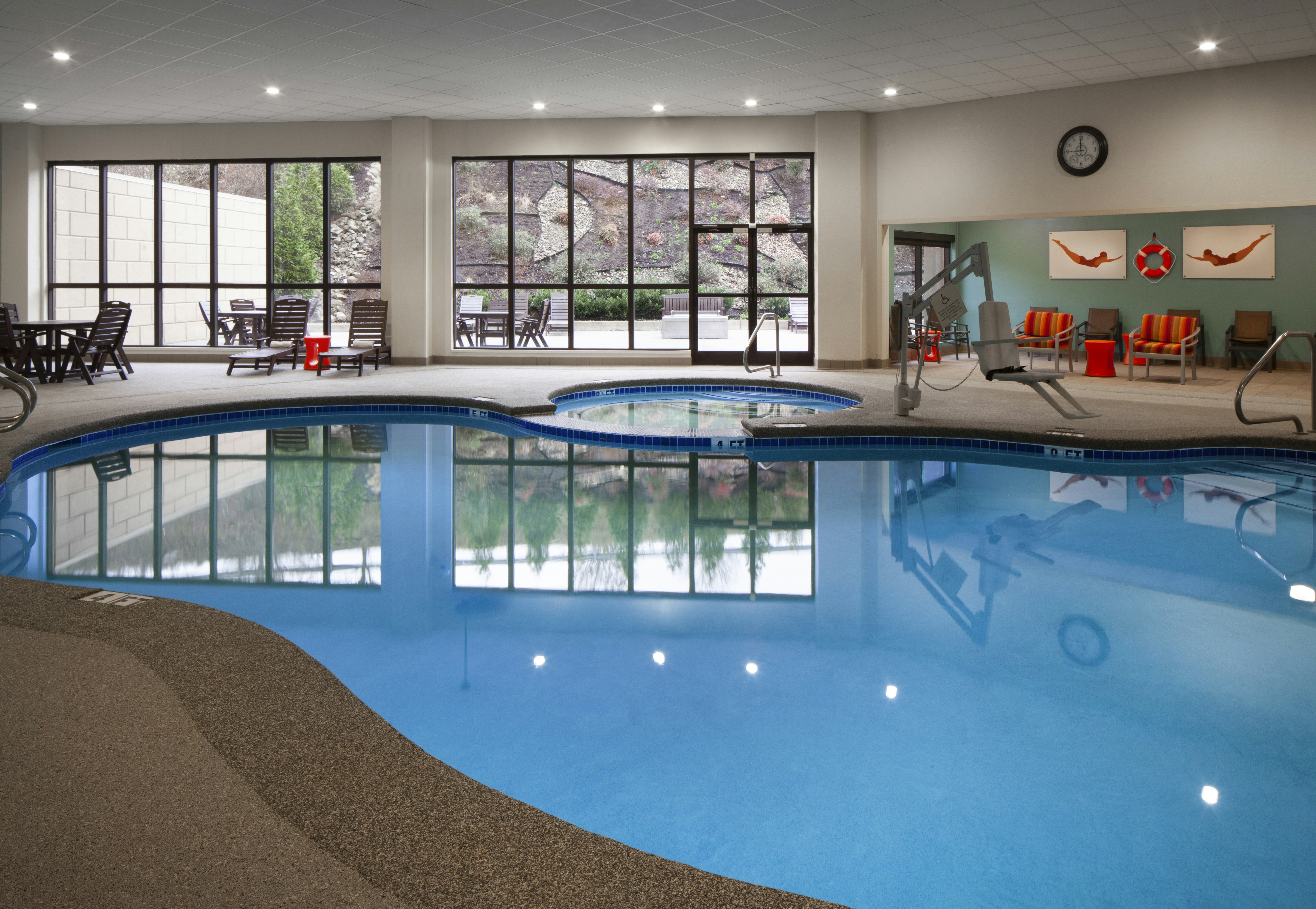 Hampton Inn Charleston Southbridge 24/41