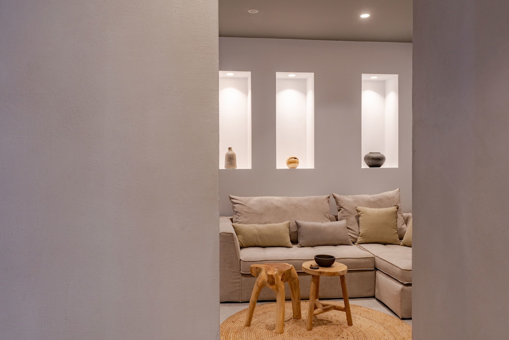 Lemon Suites Santorini 40/50