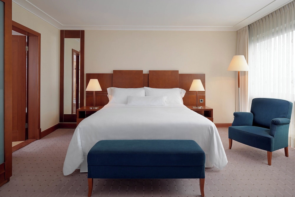 1 BEDROOM, WESTIN, JUNIOR SUITE