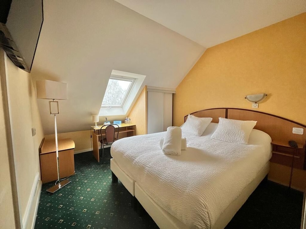 Logis Hotel Sully Le Château 11/49
