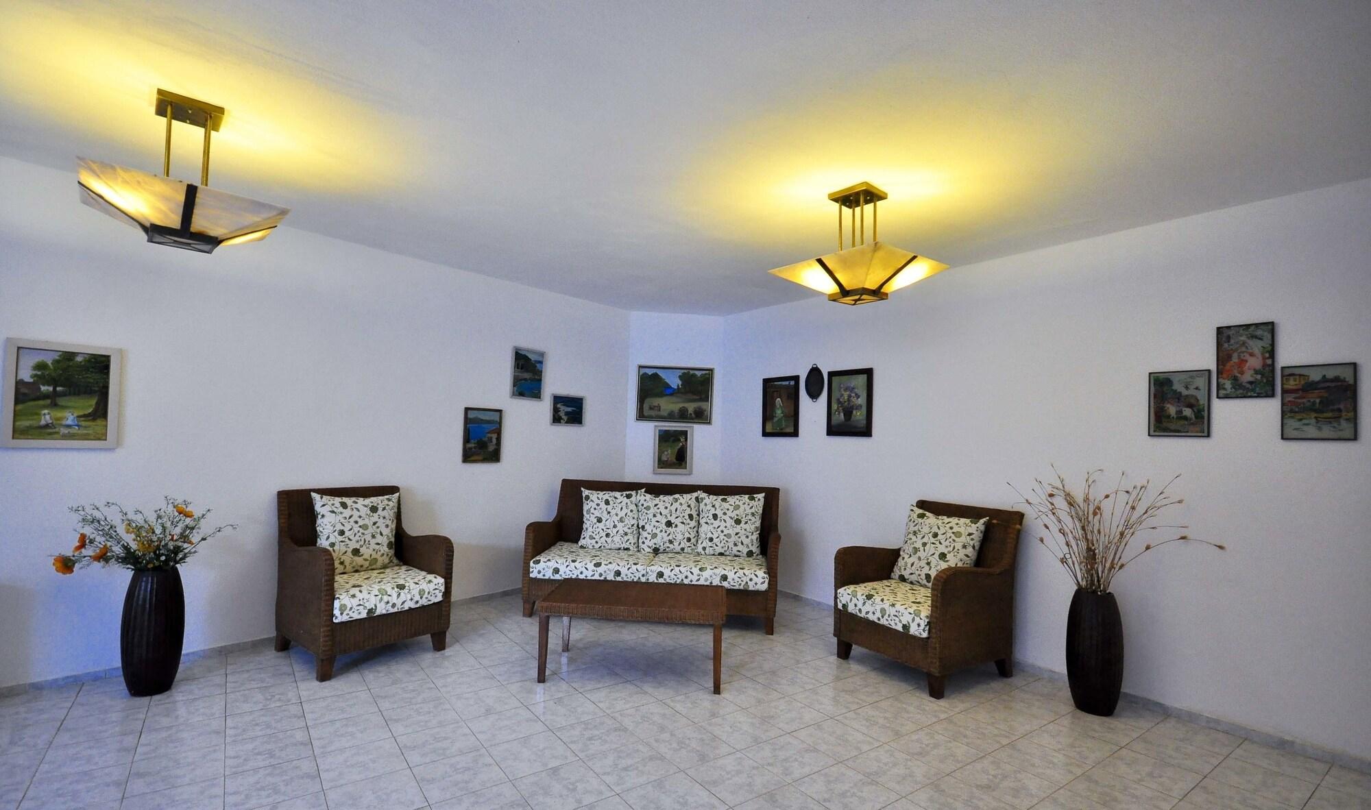 Ekincik Beach Hotel 5/20