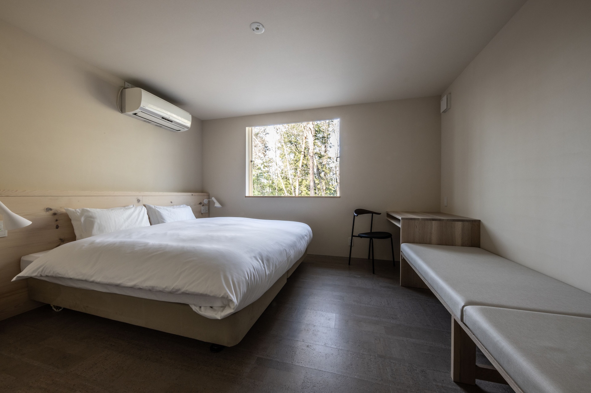 ROOM, DOUBLE BED, SHARED BATHROOM