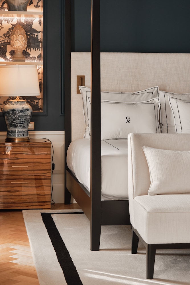PRESIDENTIAL, STUDIO, SUITE