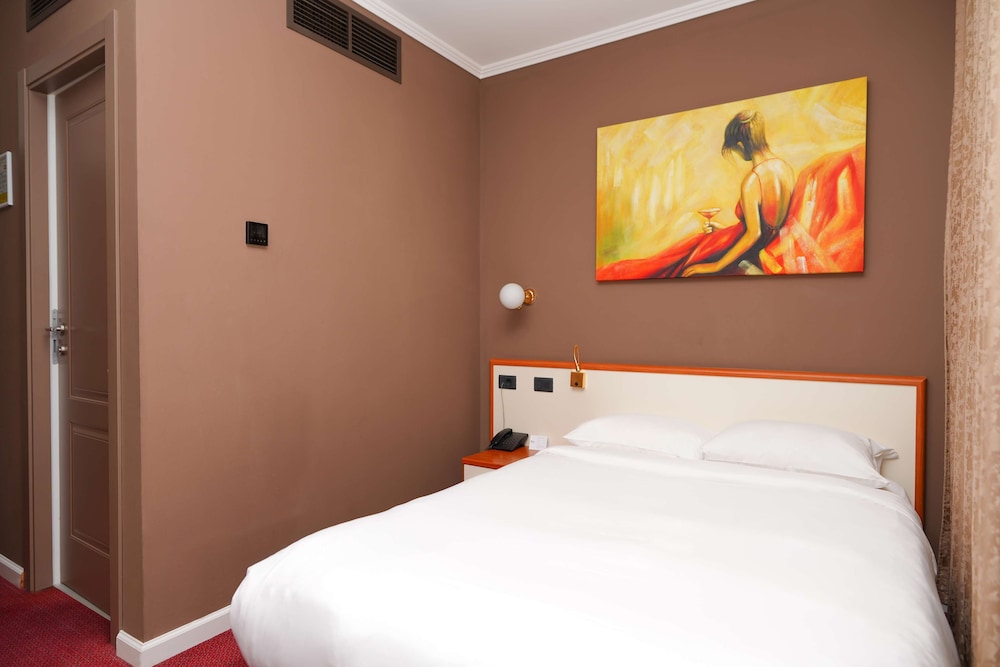 Best Western Plus Congress Hotel 26/77