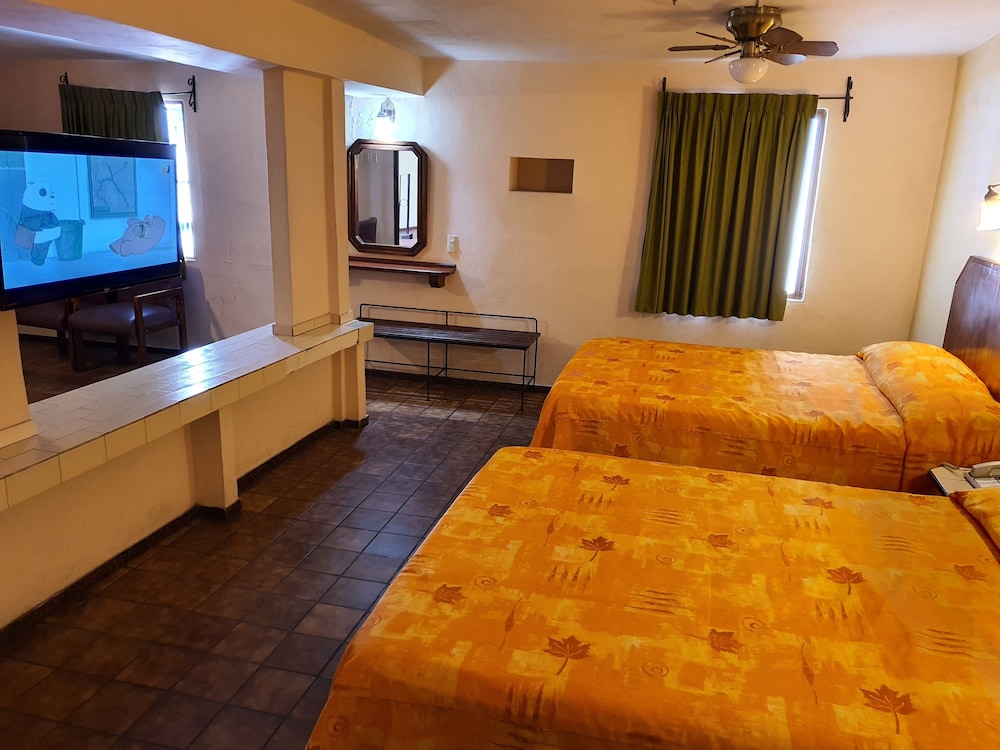 Hotel Suites Kino 44/73