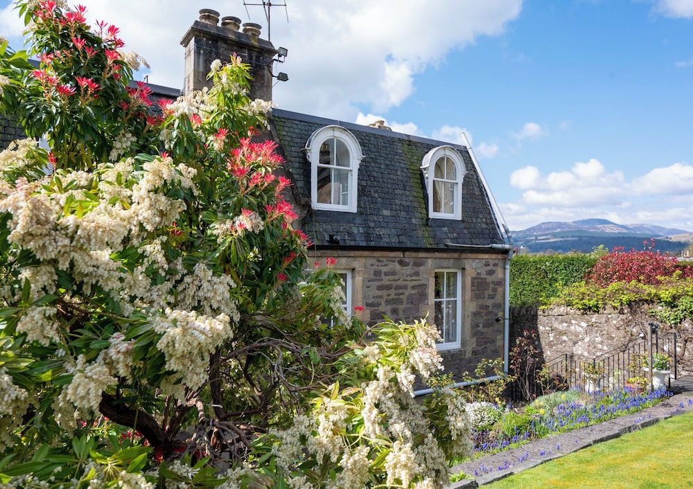 Leven House 4/46