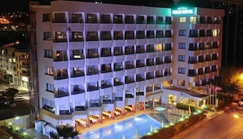 Palm Hotel 1/50