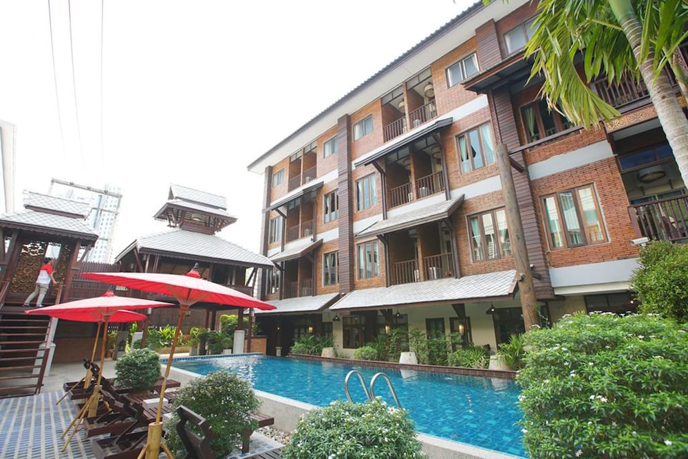 Sunny V Hotel in CHIANG MAI