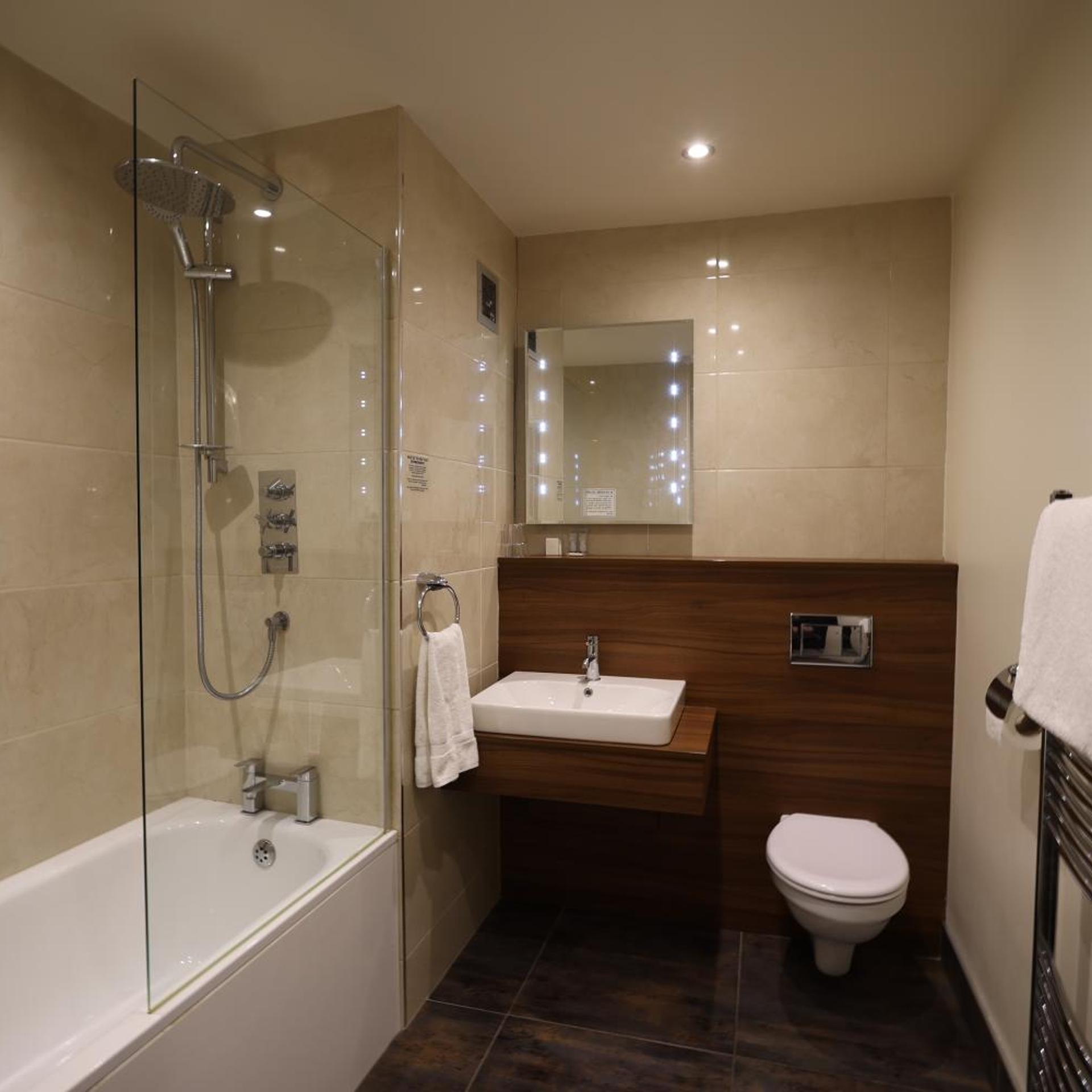 Glenavon House Hotel 55/57