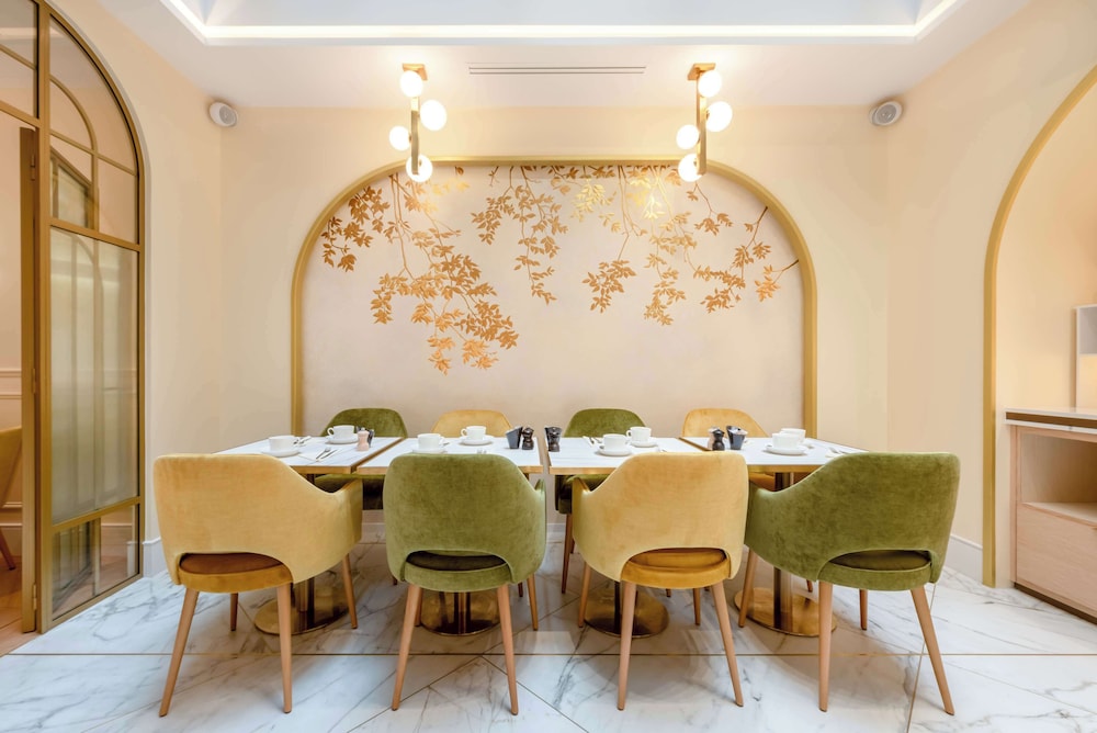 Hotel Claridge 35/50