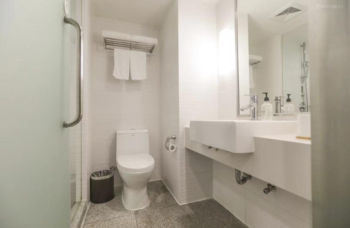 Ji Hotel (Hangzhou Huanglong Wensan Road) 34/35