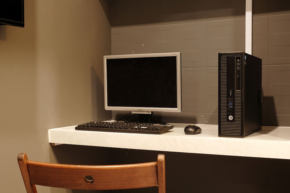 Q Loft Hotels @Bedok 25/32