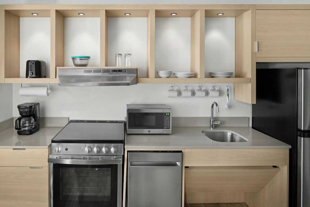 TownePlace Suites by Marriott Lansing North 36/43